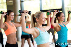 Sport, Gesundheitslevel, Bewegungsmangel, Bewegung, INJOY, Ganzkörpertrainingsprogramm, Muskelaufbau, Work-Out mit Hanteln